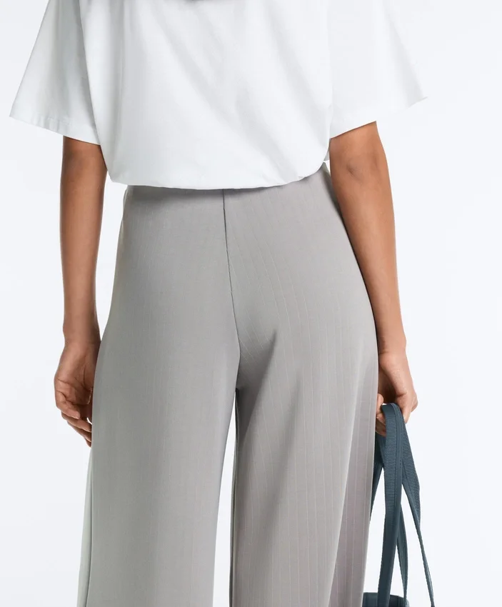 Pantalon long à plis en modal Soft Touch Pantalon long à plis en modal Soft Touch