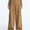 Pantalon taille haute en sergé à jambes larges et plis Pantalon taille haute en sergé à jambes larges et plis