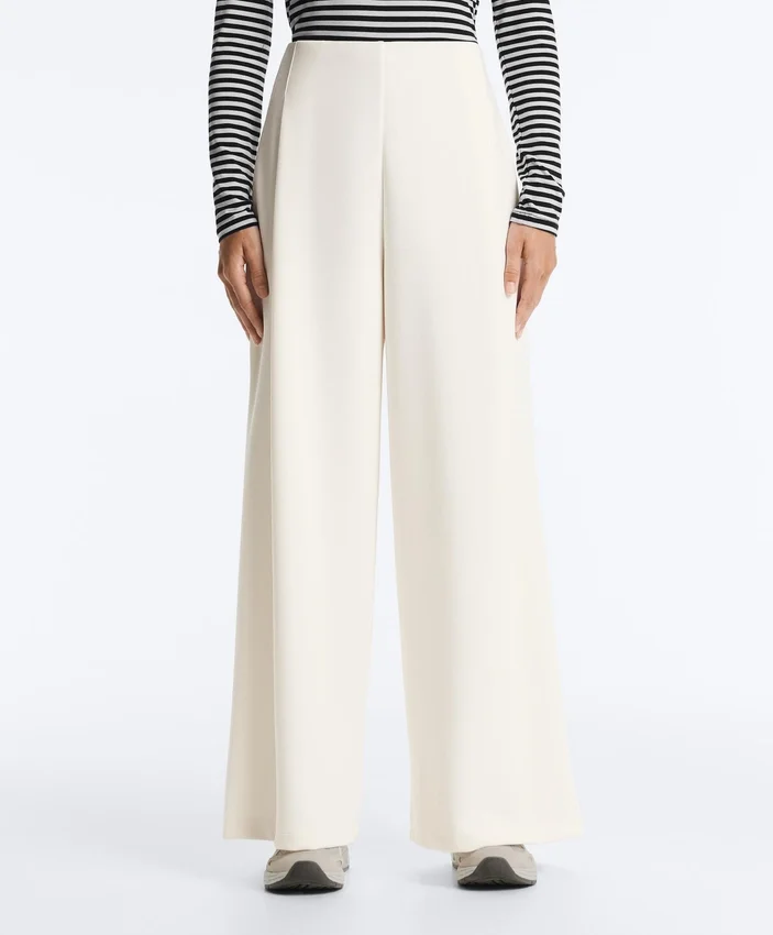 Pantalon taille haute en sergé à jambes larges et plis Pantalon taille haute en sergé à jambes larges et plis