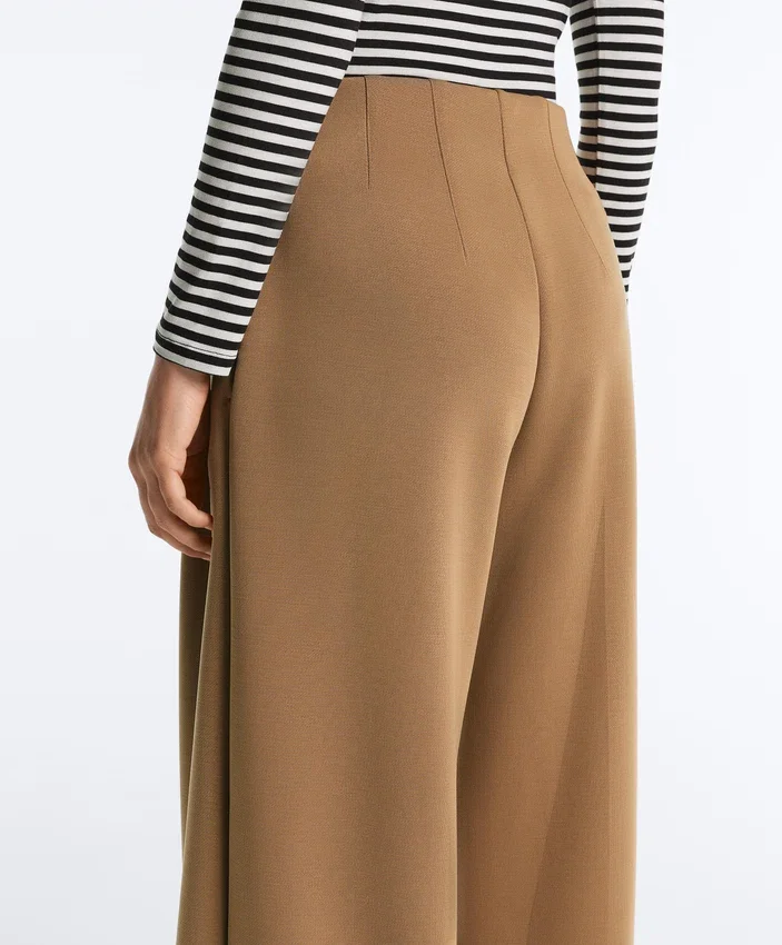Pantalon taille haute en sergé à jambes larges et plis Pantalon taille haute en sergé à jambes larges et plis