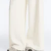 Pantalon taille haute en sergé à jambes larges et plis Pantalon taille haute en sergé à jambes larges et plis