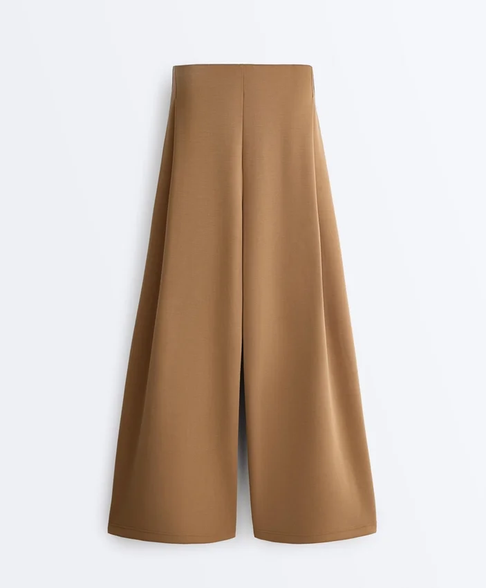 Pantalon taille haute en sergé à jambes larges et plis Pantalon taille haute en sergé à jambes larges et plis