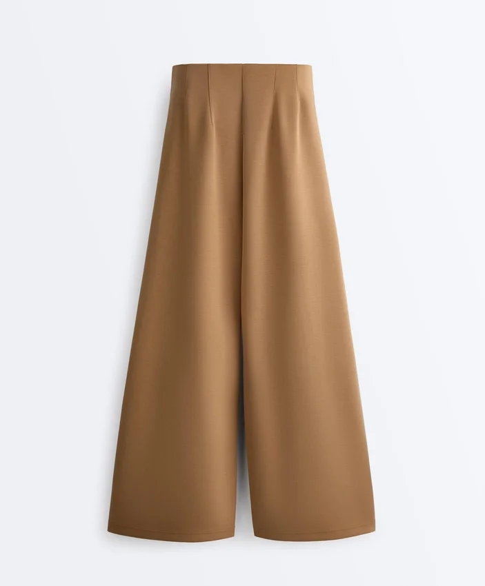 Pantalon taille haute en sergé à jambes larges et plis Pantalon taille haute en sergé à jambes larges et plis