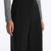 Pantalon à taille haute et jambes larges effet néoprène Pantalon à taille haute et jambes larges effet néoprène