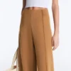 Pantalon à taille haute et jambes larges effet néoprène Pantalon à taille haute et jambes larges effet néoprène