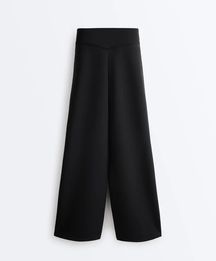Pantalon à taille haute et jambes larges effet néoprène Pantalon à taille haute et jambes larges effet néoprène