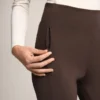 Pantalon évasé chaud à taille haute avec poches Pantalon évasé chaud à taille haute avec poches