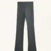 Pantalon évasé à côtes extra-chaud sans coutures à taille très haute Pantalon évasé à côtes extra-chaud sans coutures à taille très haute