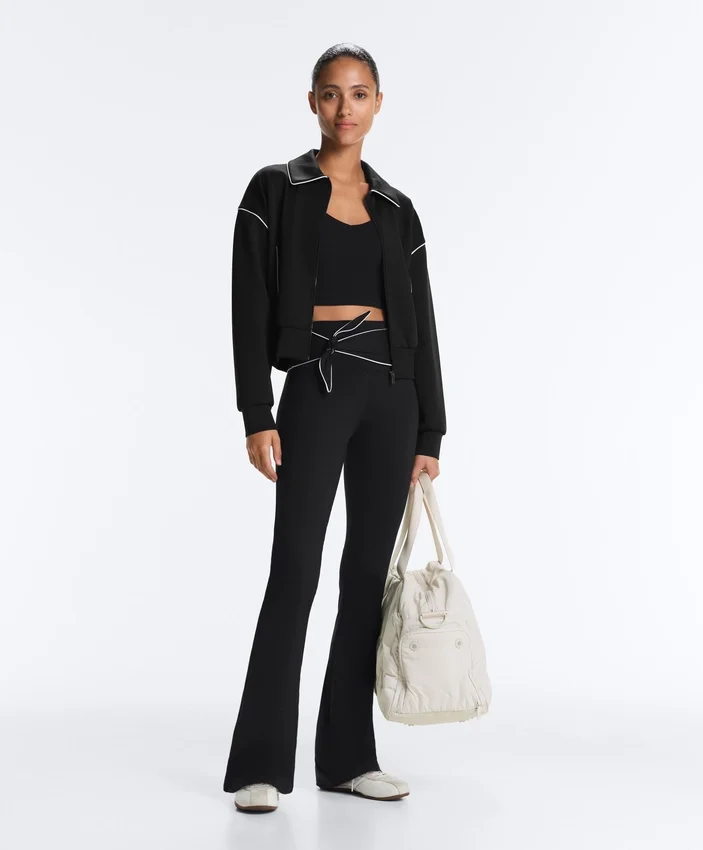 Pantalon évasé taille haute Comfortlux avec nœud Pantalon évasé taille haute Comfortlux avec nœud
