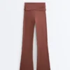 Pantalon évasé à taille haute Comfortlux à taille drapée Pantalon évasé à taille haute Comfortlux à taille drapée