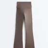 Pantalon évasé à taille haute Comfortlux à taille drapée Pantalon évasé à taille haute Comfortlux à taille drapée