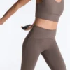 Pantalon évasé à taille haute Comfortlux à taille drapée Pantalon évasé à taille haute Comfortlux à taille drapée