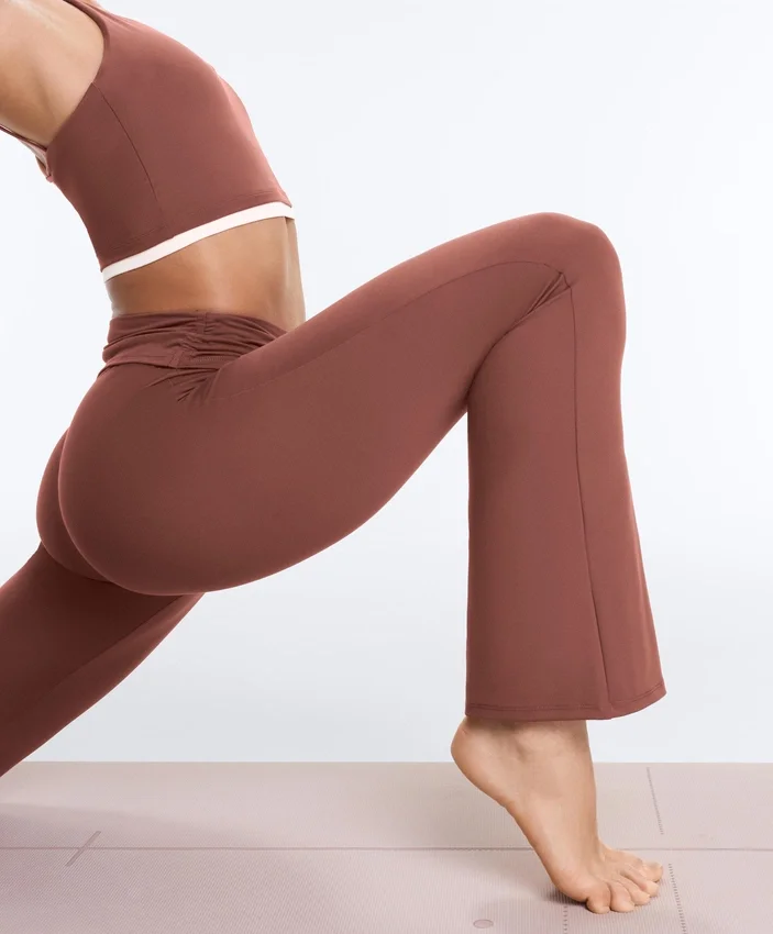 Pantalon évasé à taille haute Comfortlux à taille drapée Pantalon évasé à taille haute Comfortlux à taille drapée