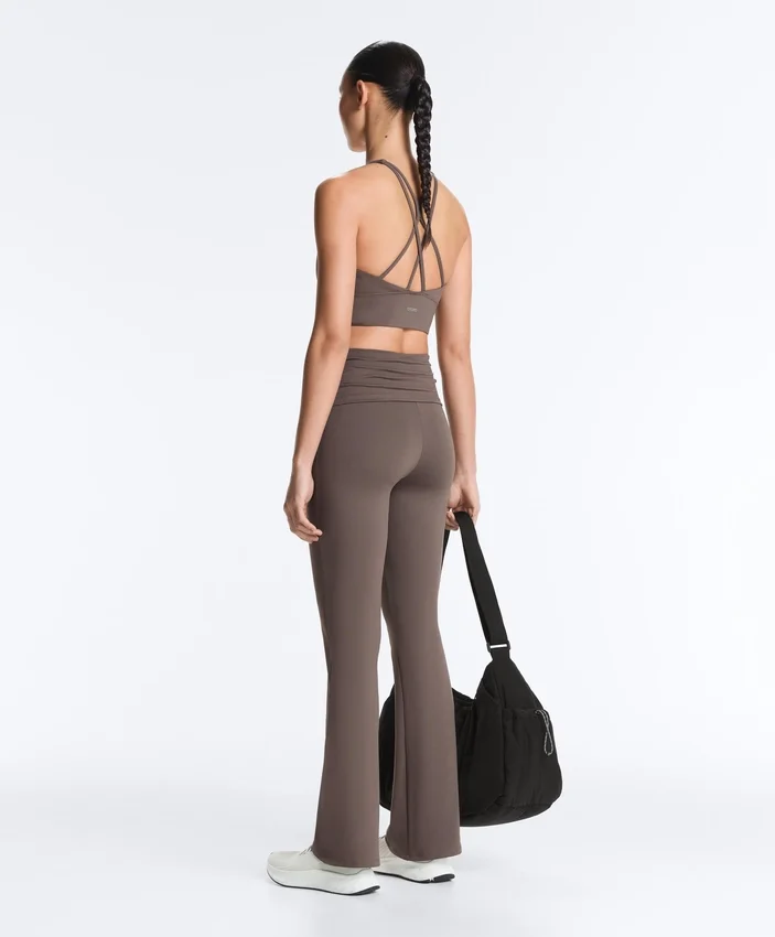 Pantalon évasé à taille haute Comfortlux à taille drapée Pantalon évasé à taille haute Comfortlux à taille drapée
