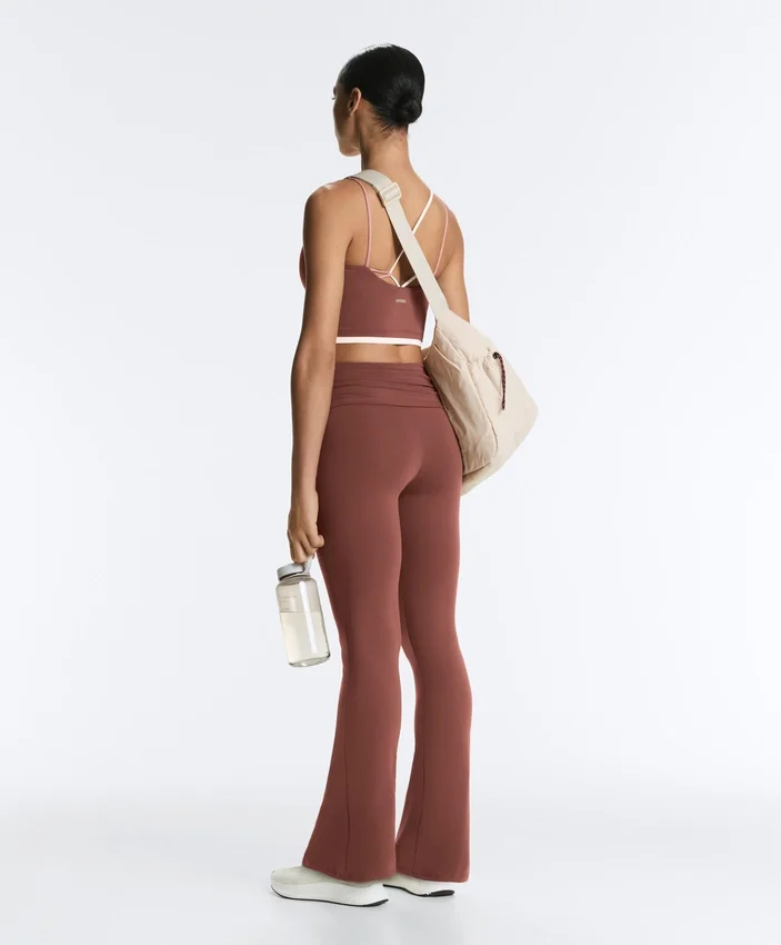 Pantalon évasé à taille haute Comfortlux à taille drapée Pantalon évasé à taille haute Comfortlux à taille drapée