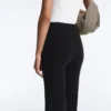 Pantalon évasé taille haute effet néoprène Pantalon évasé taille haute effet néoprène