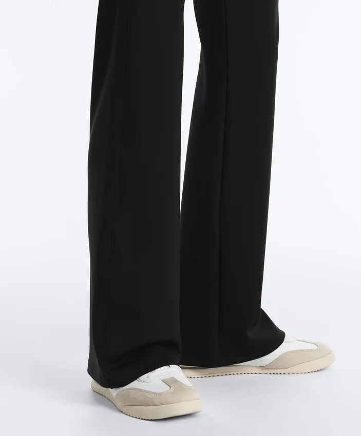 Pantalon évasé taille haute effet néoprène Pantalon évasé taille haute effet néoprène