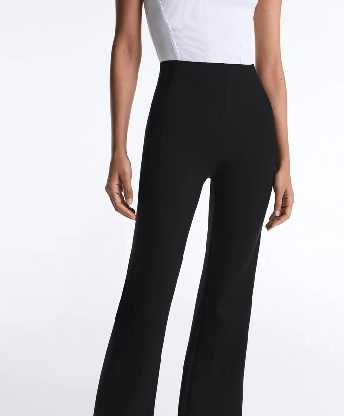 Pantalon évasé taille haute effet néoprène Pantalon évasé taille haute effet néoprène