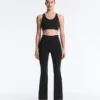 Pantalon évasé à taille haute Raise Up et effet compressif Pantalon évasé à taille haute Raise Up et effet compressif