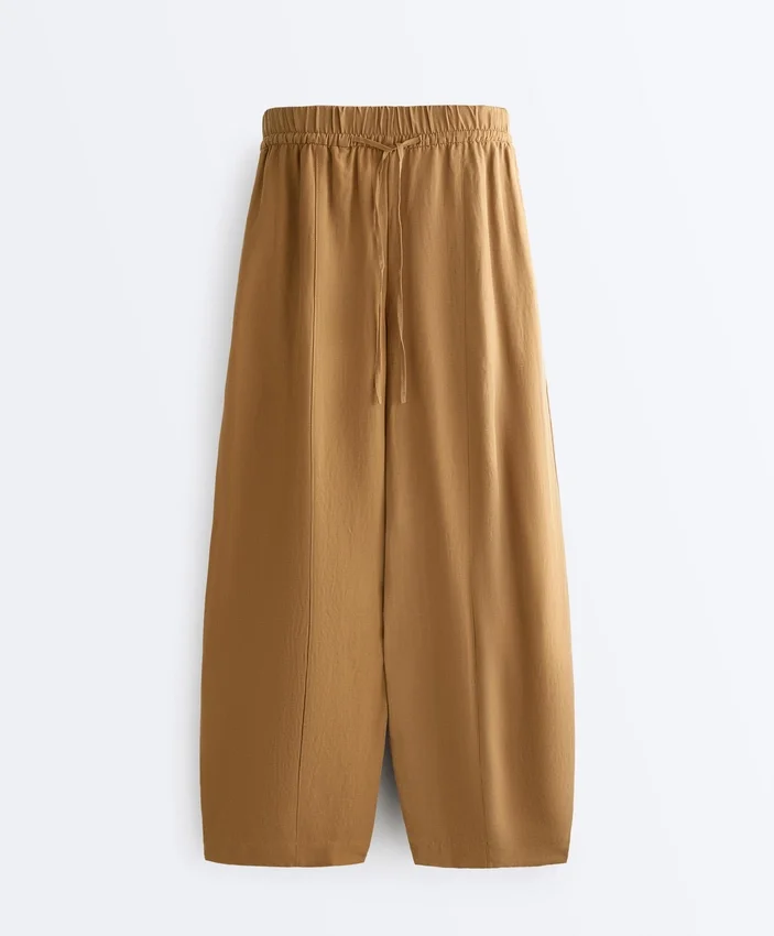 Pantalons bouffants en mélange de lyocell et 24 % de lin avec coutures Pantalons bouffants en mélange de lyocell et 24 % de lin avec coutures