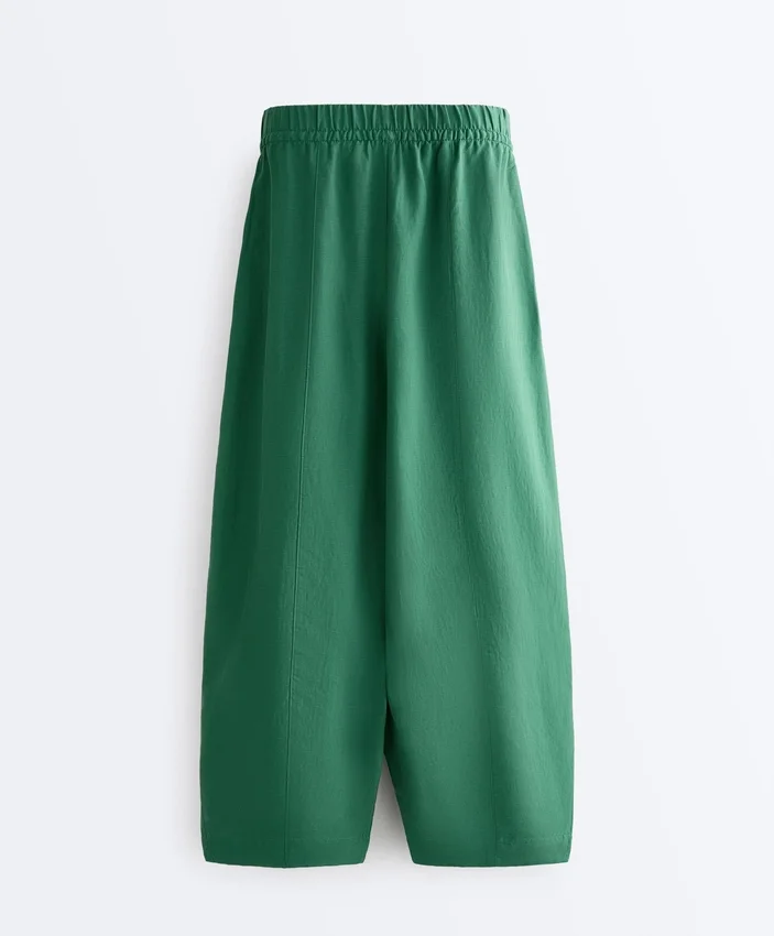 Pantalons bouffants en mélange de lyocell et 24 % de lin avec coutures Pantalons bouffants en mélange de lyocell et 24 % de lin avec coutures