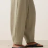 Pantalons bouffants en mélange de lyocell et 24 % de lin avec coutures Pantalons bouffants en mélange de lyocell et 24 % de lin avec coutures