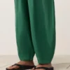 Pantalons bouffants en mélange de lyocell et 24 % de lin avec coutures Pantalons bouffants en mélange de lyocell et 24 % de lin avec coutures