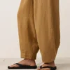 Pantalons bouffants en mélange de lyocell et 24 % de lin avec coutures Pantalons bouffants en mélange de lyocell et 24 % de lin avec coutures