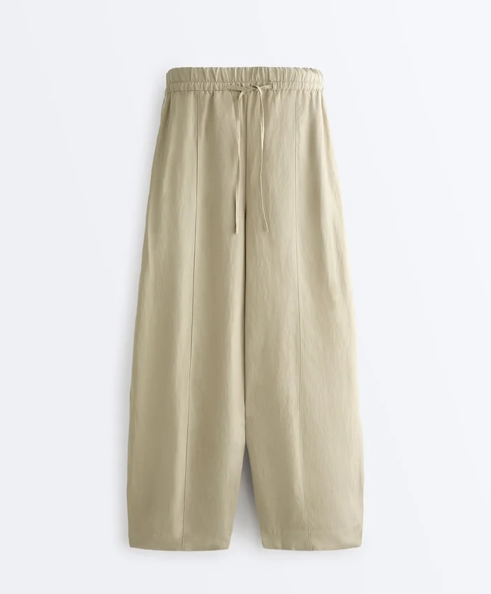 Pantalons bouffants en mélange de lyocell et 24 % de lin avec coutures Pantalons bouffants en mélange de lyocell et 24 % de lin avec coutures