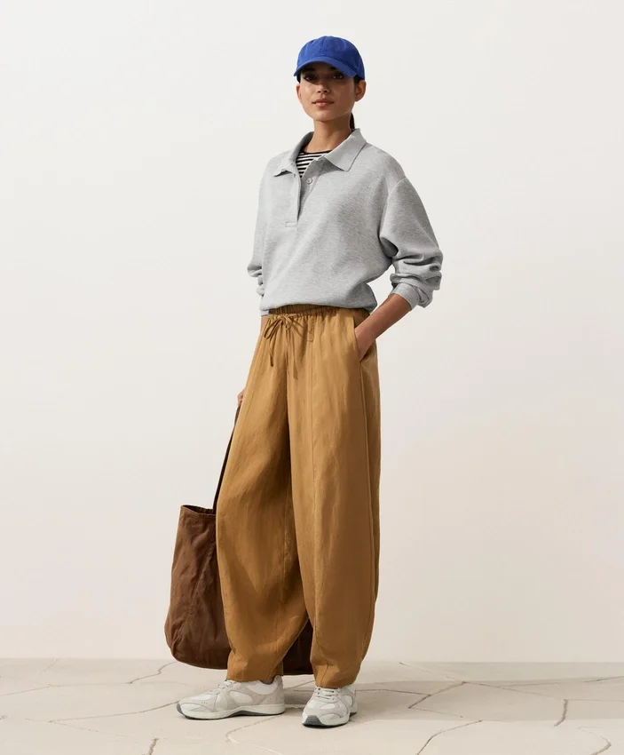 Pantalons bouffants en mélange de lyocell et 24 % de lin avec coutures Pantalons bouffants en mélange de lyocell et 24 % de lin avec coutures