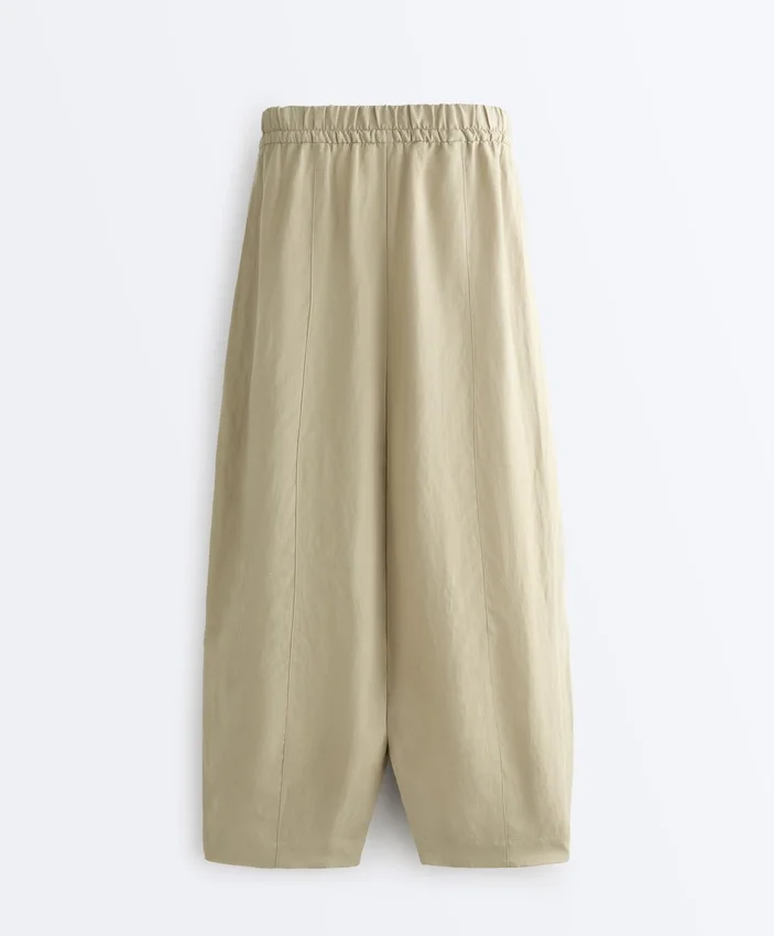Pantalons bouffants en mélange de lyocell et 24 % de lin avec coutures Pantalons bouffants en mélange de lyocell et 24 % de lin avec coutures