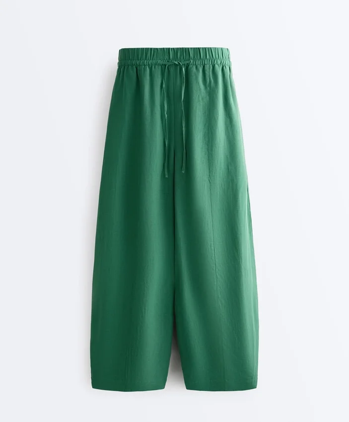 Pantalons bouffants en mélange de lyocell et 24 % de lin avec coutures Pantalons bouffants en mélange de lyocell et 24 % de lin avec coutures
