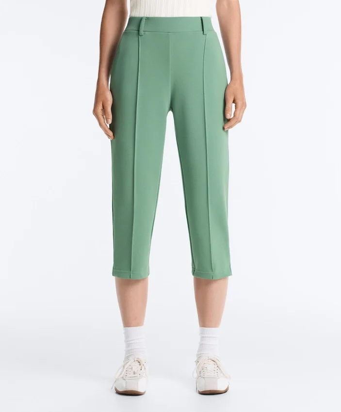 Pantalons capri en piqué avec passants de ceinture en coton Pantalons capri en piqué avec passants de ceinture en coton