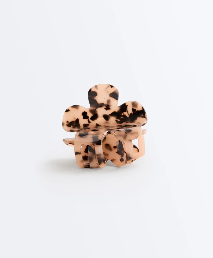 Petite barrette pour les cheveux en forme de fleur Petite barrette pour les cheveux en forme de fleur