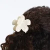 Petite barrette pour les cheveux en forme de fleur Petite barrette pour les cheveux en forme de fleur