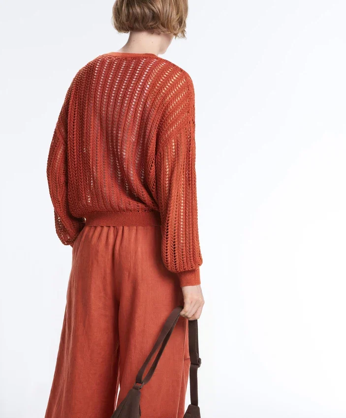 Pull en maille ajourée à côtes Pull en maille ajourée à côtes