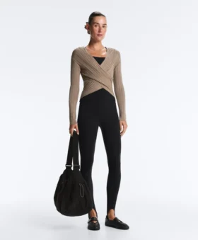 Pull en maille fine côtelée
