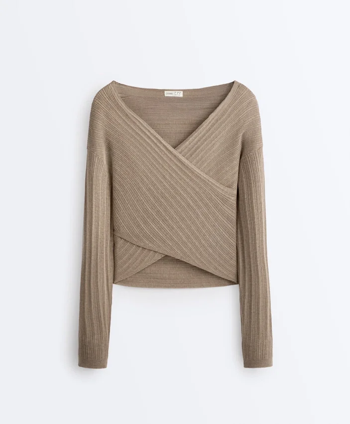 Pull en maille fine côtelée Pull en maille fine côtelée