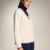 Pull en maille à mini-torsades et col en V Pull en maille à mini-torsades et col en V