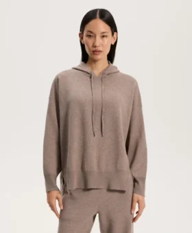 Pull long à capuche en maille