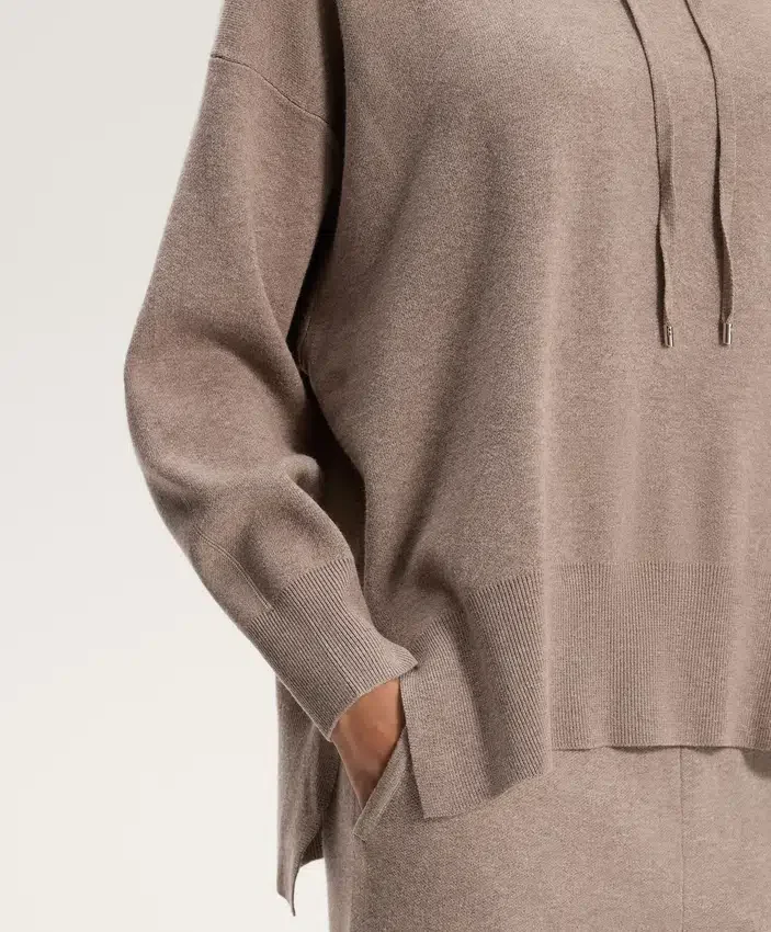 Pull long à capuche en maille Pull long à capuche en maille