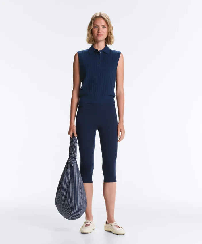 Pull sans manches en maille ajourée Pull sans manches en maille ajourée