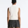 Pull sans manches en maille ajourée Pull sans manches en maille ajourée