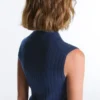 Pull sans manches en maille ajourée Pull sans manches en maille ajourée