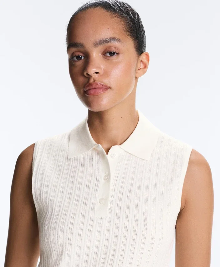Pull sans manches en maille ajourée Pull sans manches en maille ajourée