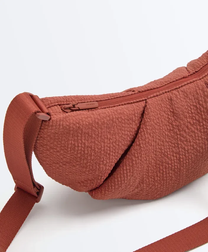 Sac à bandoulière matelassé texturé Sac à bandoulière matelassé texturé