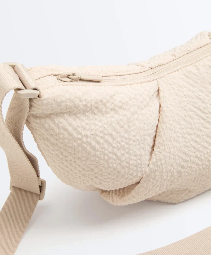 Sac à bandoulière matelassé texturé Sac à bandoulière matelassé texturé