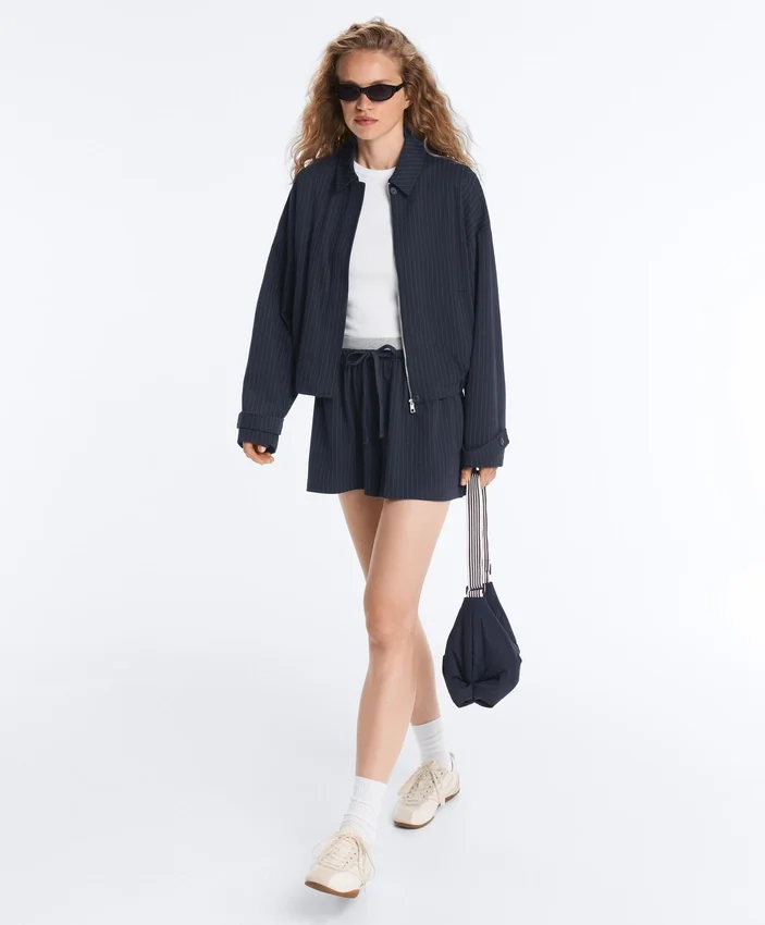Shorts en piqué de coton à fines rayures Shorts en piqué de coton à fines rayures