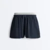 Shorts en piqué de coton à fines rayures Shorts en piqué de coton à fines rayures