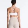 Soutien-gorge de sport Comfortlux à maintien léger avec bretelles croisées Soutien-gorge de sport Comfortlux à maintien léger avec bretelles croisées